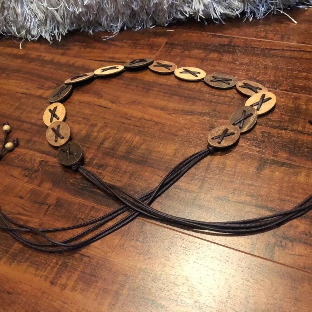 Vintage BoHo Hippie Festival Wood Disc Faux Leather Fringe Tie Hip Belt …